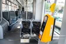 Jízdenku bankovní kartou už je možné koupit na všech terminálech plzeňské MHD